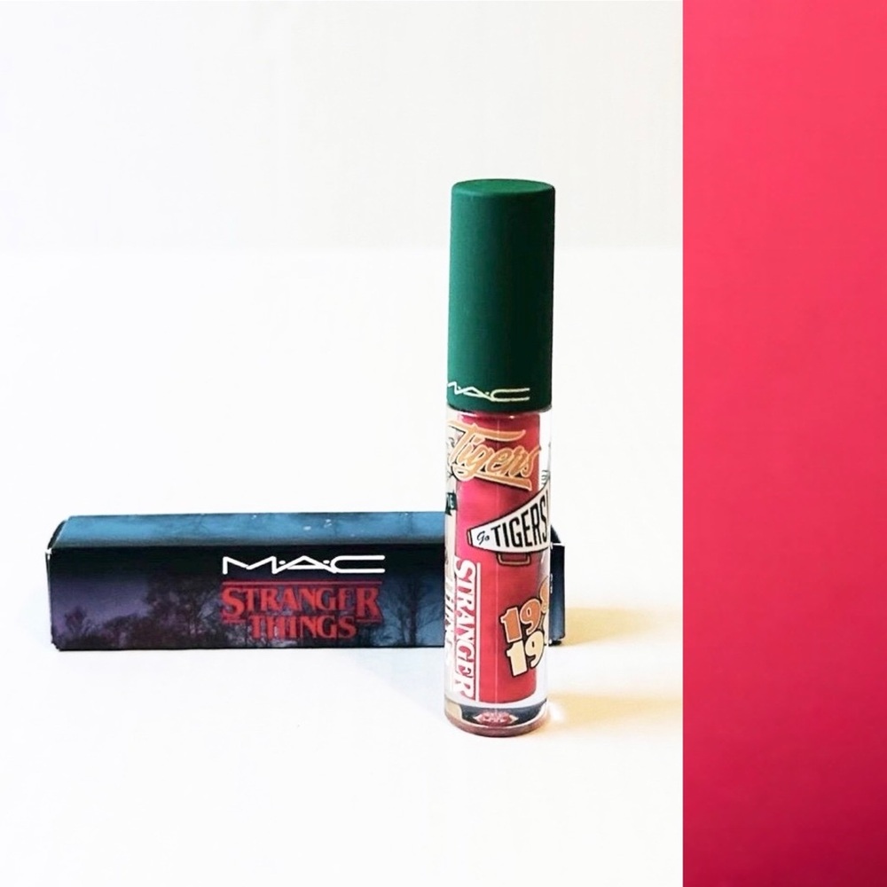 MAC x Stranger Things Lipglass Excellent Erica